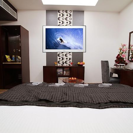 Hotel Prem Plaza Karnāl 外观 照片